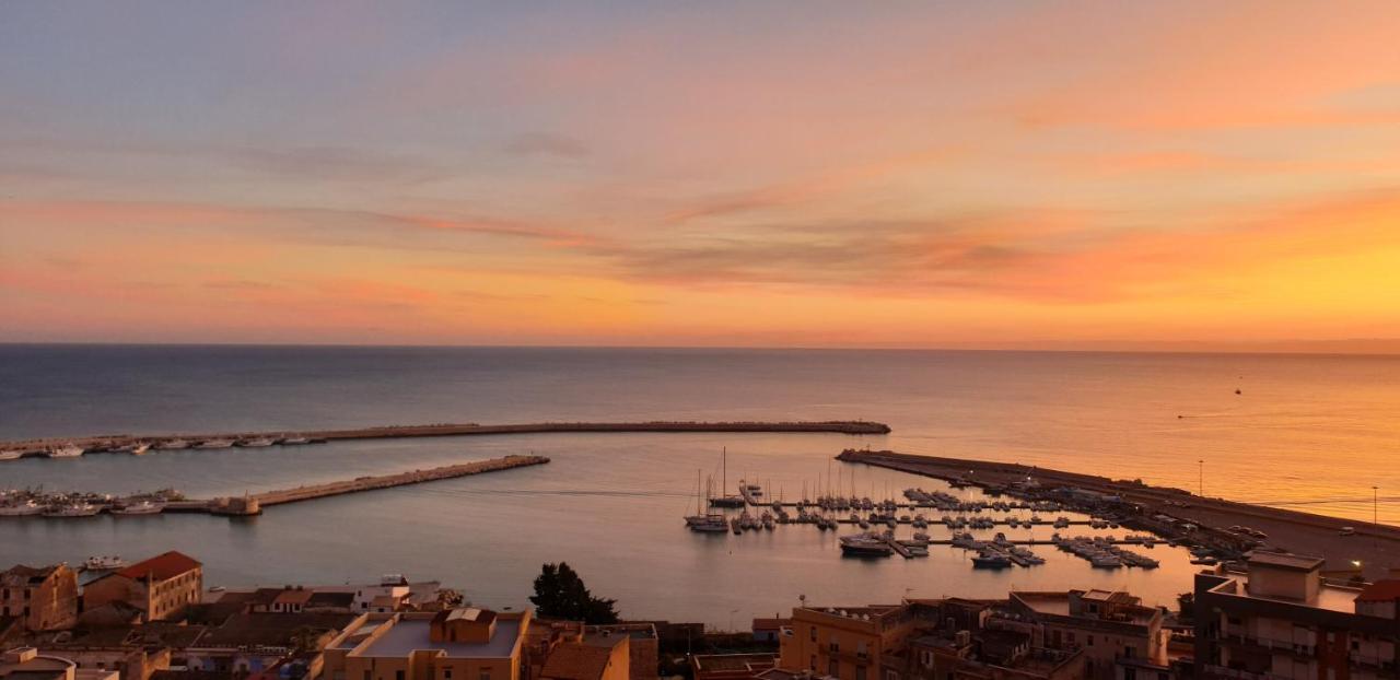Domus Aurea Bed and Breakfast Sciacca Εξωτερικό φωτογραφία